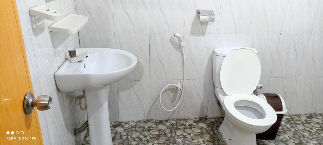 The Traveller'S Hostel & Private Rooms 시기리야 외부 사진